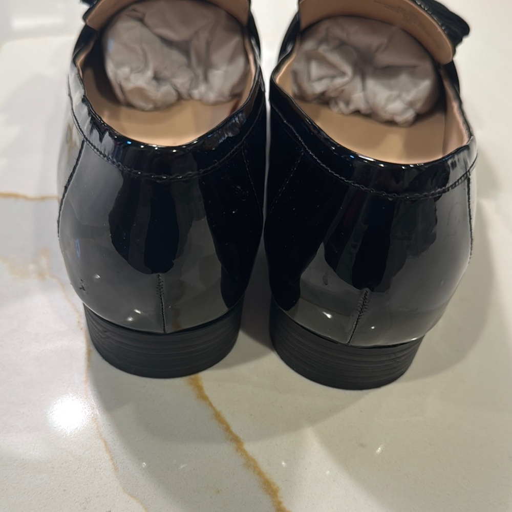 Bandolino Black Loafers with Elegant Bow - Picture 5 of 6